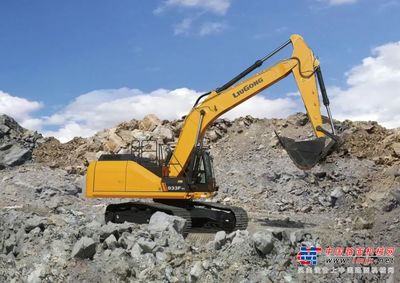 柳工國四挖掘機重磅發布 工程機械技術研發邁入新紀元