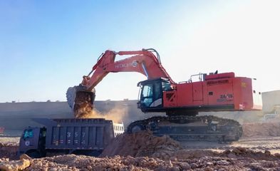 日立建機(jī)攜手鳴陽(yáng)礦業(yè) 工程機(jī)械技術(shù)研發(fā)共襄“橙功”未來(lái)